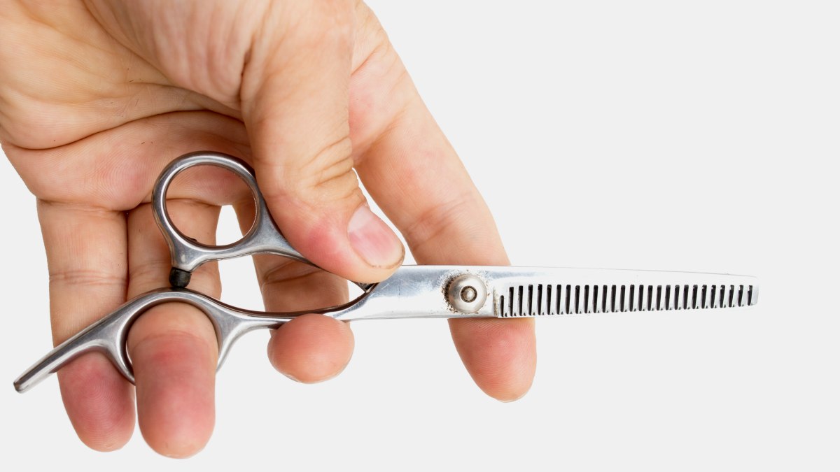 The Versatility of Double-Sided Thinning Scissors in Hairdressing